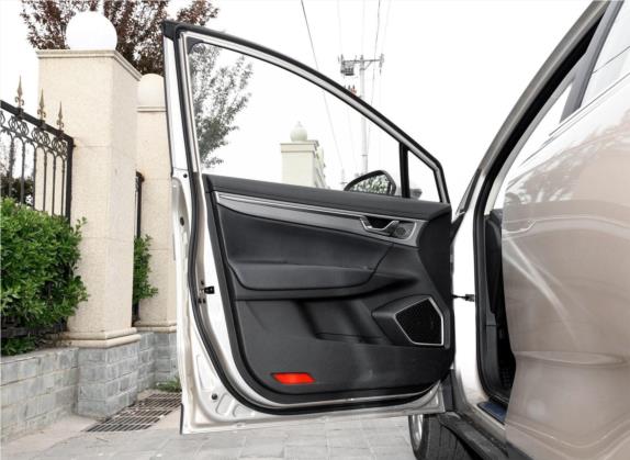 帝豪GS 2018款 优雅版 1.8L 自动领尚型 车厢座椅   前门板