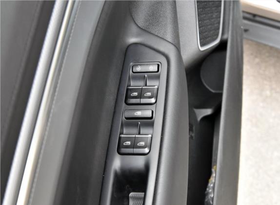 帝豪GS 2018款 运动版 1.8L 自动领尚型 车厢座椅   门窗控制