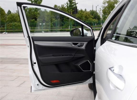 帝豪GS 2019款 1.4T CVT雅 车厢座椅   前门板