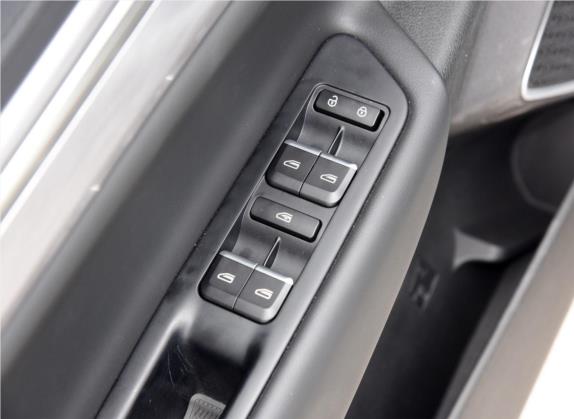帝豪GS 2019款 1.4T CVT雅 车厢座椅   门窗控制