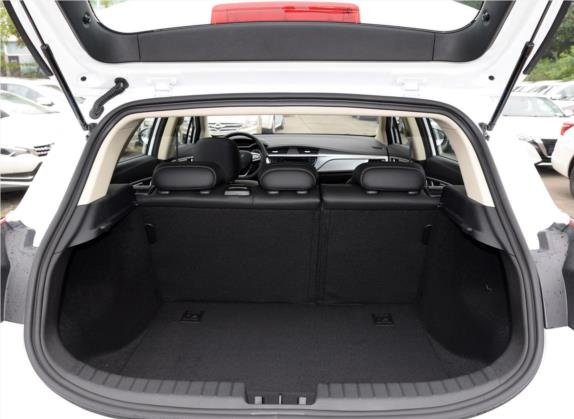 帝豪GS 2019款 1.4T CVT雅 Pro 车厢座椅   后备厢