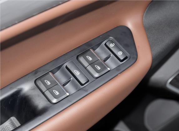 帝豪GS 2019款 1.4T CVT雅 Pro 车厢座椅   门窗控制