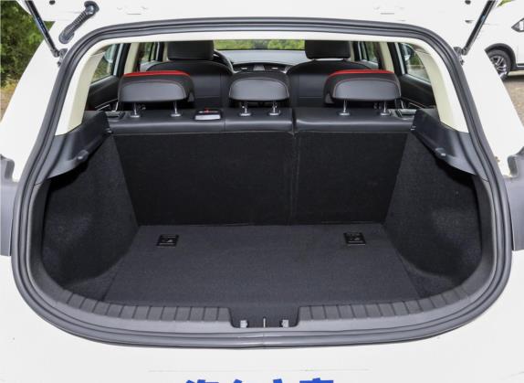 帝豪GS 2020款 1.4T 手动雅 车厢座椅   后备厢