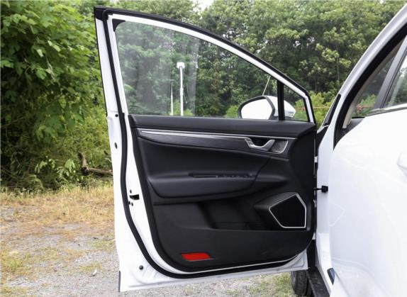 帝豪GS 2020款 1.4T 手动雅 车厢座椅   前门板
