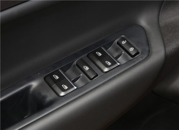 帝豪GS 2020款 1.5TD DCT动 Pro 260T 车厢座椅   门窗控制