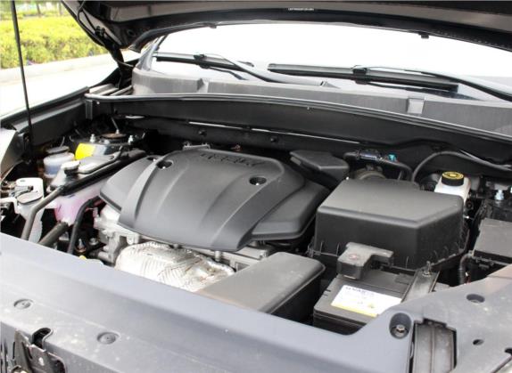 豪情SUV 2014款 2.4L 手动两驱豪华型 其他细节类   发动机舱