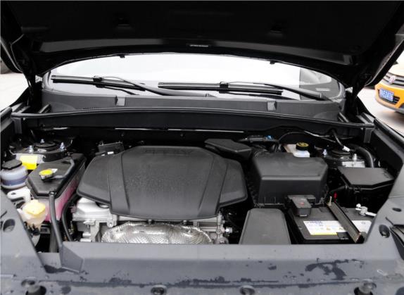 豪情SUV 2014款 2.4L 手动四驱尊贵型 其他细节类   发动机舱