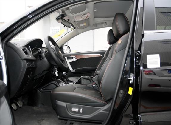 豪情SUV 2014款 2.4L 手动四驱尊贵型 车厢座椅   前排空间