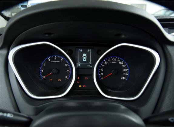 豪情SUV 2014款 2.4L 自动两驱尊享型 中控类   仪表盘