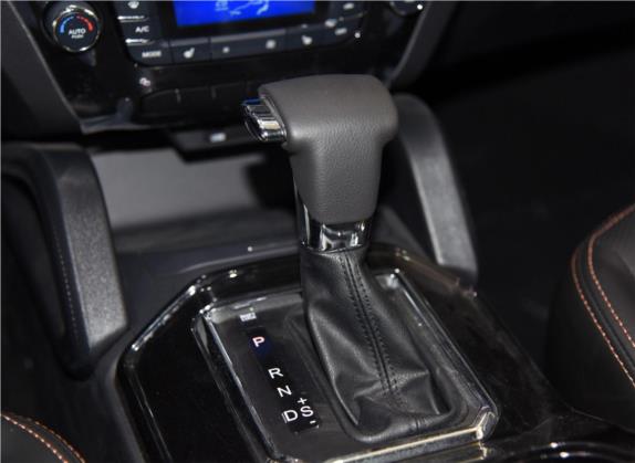 豪情SUV 2016款 2.4L 自动两驱豪华型升级版 中控类   挡把