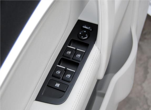 帝豪 2014款 三厢 1.5L 手动时尚型 车厢座椅   门窗控制