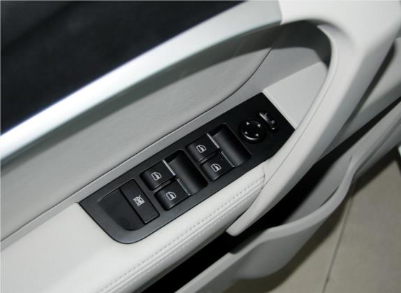 帝豪 2014款 三厢 1.3T 手动精英型 车厢座椅   门窗控制
