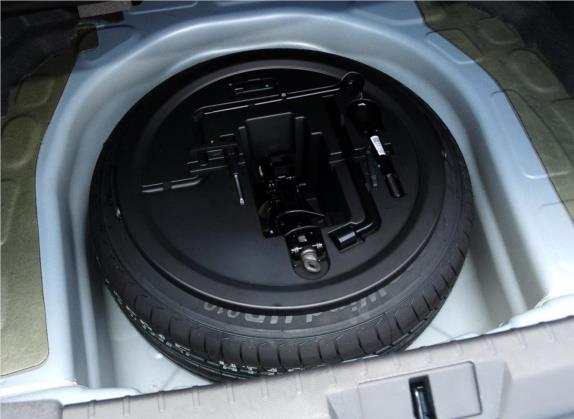帝豪 2014款 三厢 1.3T CVT尊贵型 其他细节类   备胎