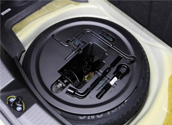 帝豪 2014款 两厢 1.3T CVT精英型 其他细节类   备胎