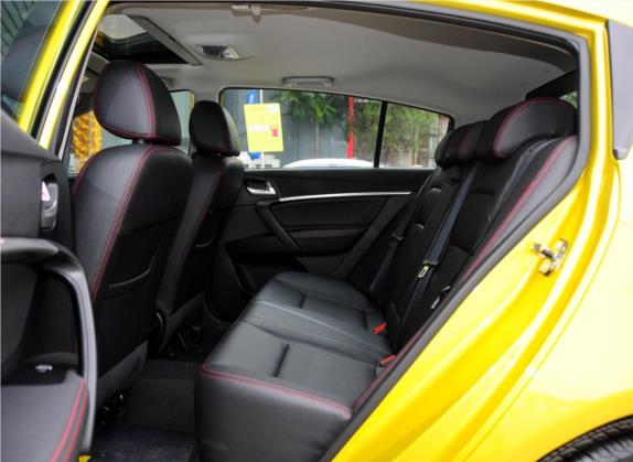 帝豪 2014款 两厢 1.3T CVT精英型 车厢座椅   后排空间
