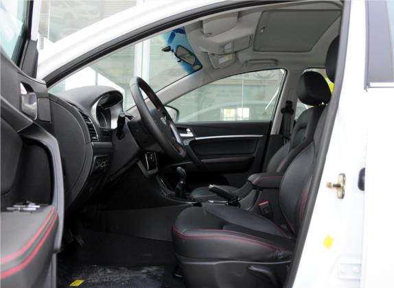 帝豪 2014款 两厢 1.5L 手动精英型 车厢座椅   前排空间