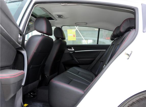 帝豪 2014款 两厢 1.5L 手动精英型 车厢座椅   后排空间