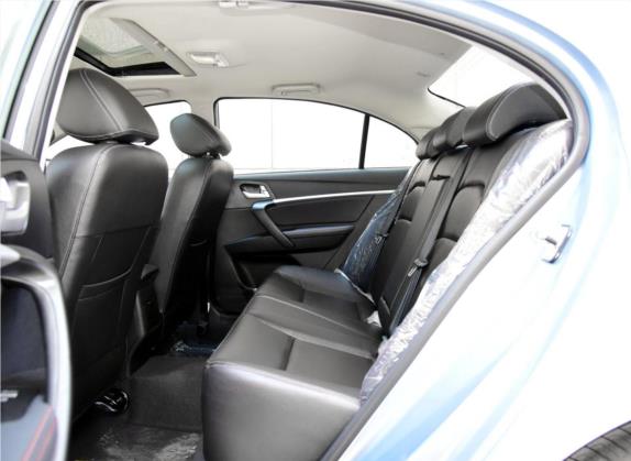 帝豪 2015款 三厢 1.5L CVT向上版 车厢座椅   后排空间