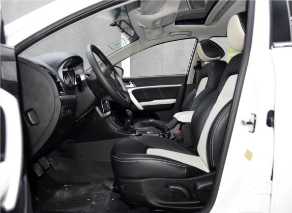 帝豪 2015款 两厢RS 1.5L 手动向上版 车厢座椅   前排空间