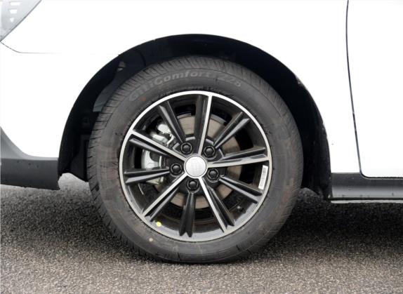 帝豪 2015款 两厢RS 1.3T CVT向上版 其他细节类   前轮