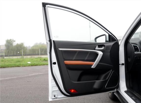 帝豪 2015款 两厢RS 1.3T CVT向上版 车厢座椅   前门板