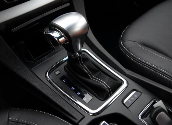 帝豪 2015款 两厢RS 1.3T CVT向上版 中控类   挡把