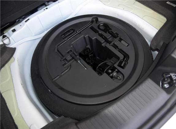 帝豪 2015款 两厢RS 1.3T 手动向上版 其他细节类   备胎