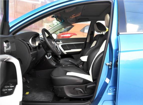 帝豪 2016款 两厢RS 1.5L 手动向上版 车厢座椅   前排空间