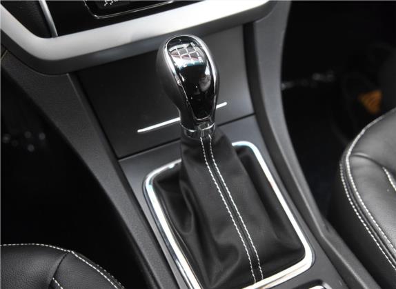 帝豪 2016款 两厢RS 1.5L 手动向上版 中控类   挡把