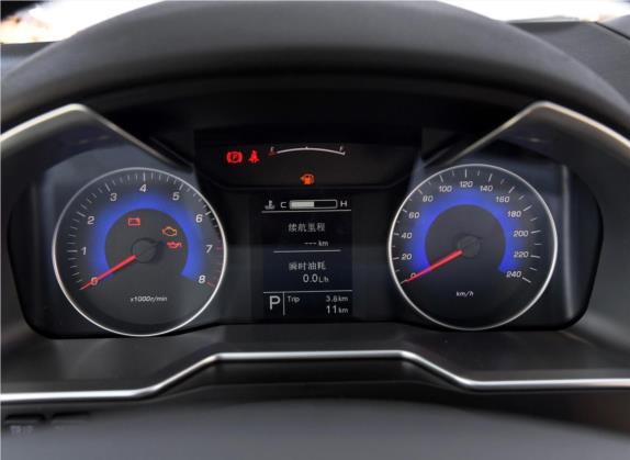 帝豪 2016款 三厢 1.5L CVT向上版 中控类   仪表盘