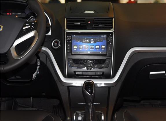 帝豪 2016款 两厢RS 1.3T CVT向上版 中控类   中控台