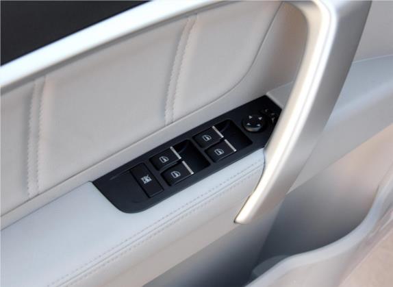 帝豪 2016款 三厢 1.5L 手动时尚型 车厢座椅   门窗控制
