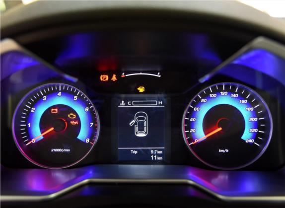 帝豪 2016款 三厢 1.5L 手动豪华型 中控类   仪表盘