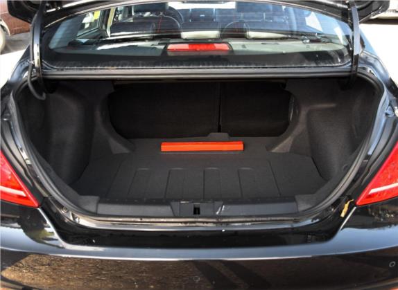 帝豪 2016款 三厢 1.5L 手动向上版 车厢座椅   后备厢