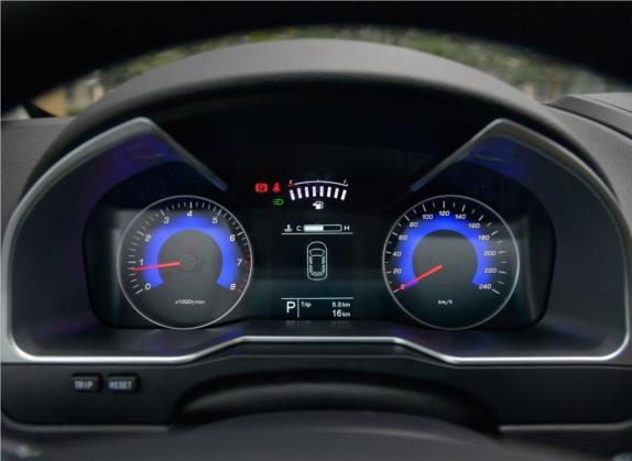 帝豪 2016款 三厢 1.3T CVT向上版 中控类   仪表盘