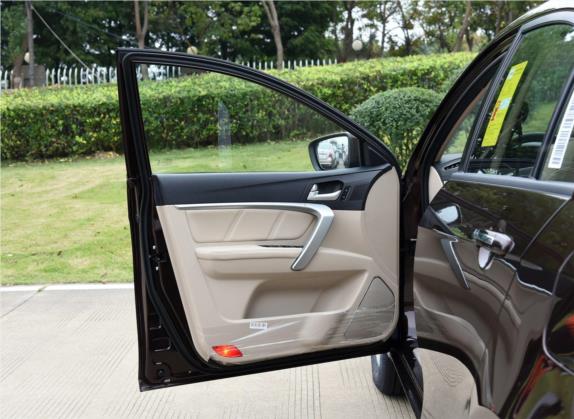 帝豪 2017款 三厢百万款 1.5L CVT豪华型 车厢座椅   前门板