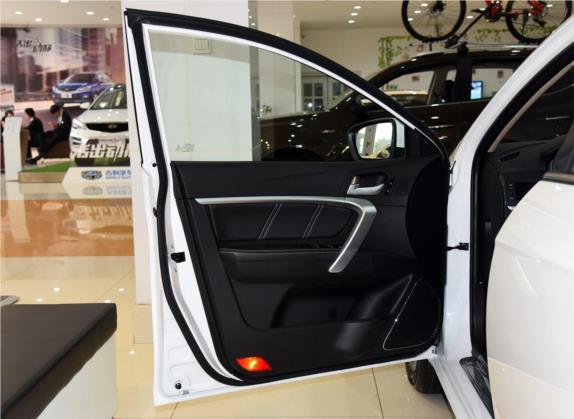 帝豪 2017款 三厢百万款 1.5L CVT向上版 车厢座椅   前门板
