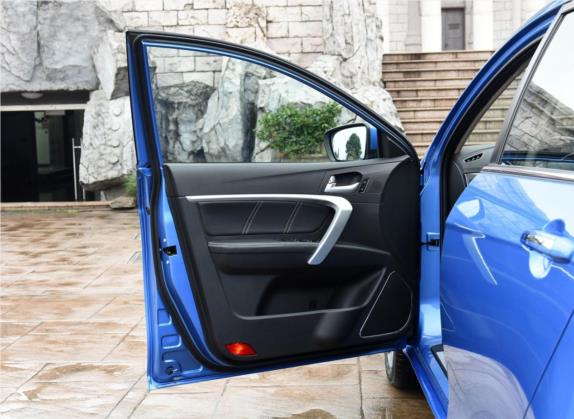 帝豪 2017款 三厢百万款 1.3T CVT尊贵型 车厢座椅   前门板