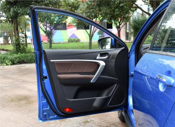 帝豪 2017款 两厢RS百万款 1.3T CVT向上版 车厢座椅   前门板