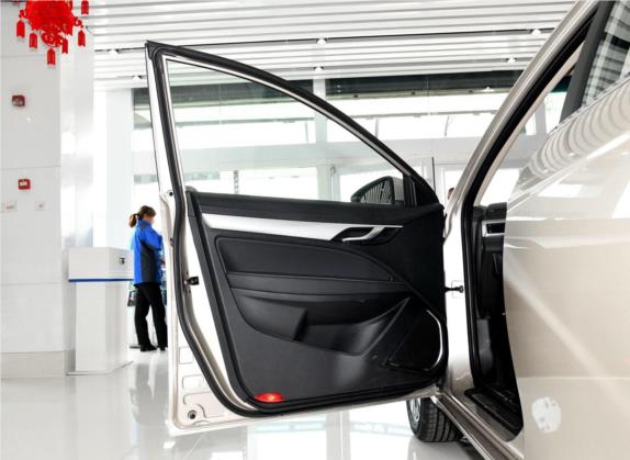 帝豪 2018款 1.5L 手动向上互联版 车厢座椅   前门板