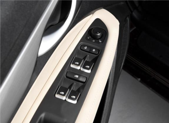 帝豪 2018款 1.5L CVT豪华型 车厢座椅   门窗控制