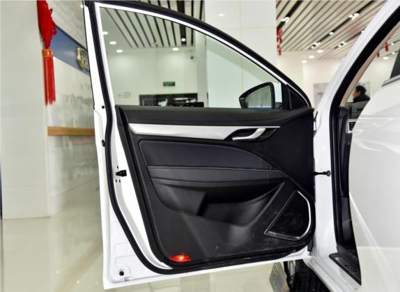 帝豪 2018款 1.5L CVT向上互联版 车厢座椅   前门板