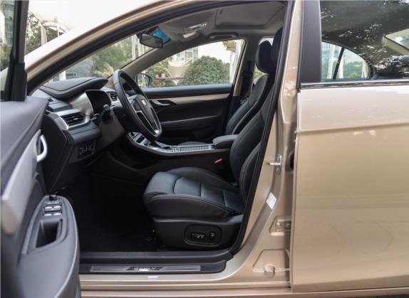 帝豪 2018款 1.5L CVT尊贵型 车厢座椅   前排空间