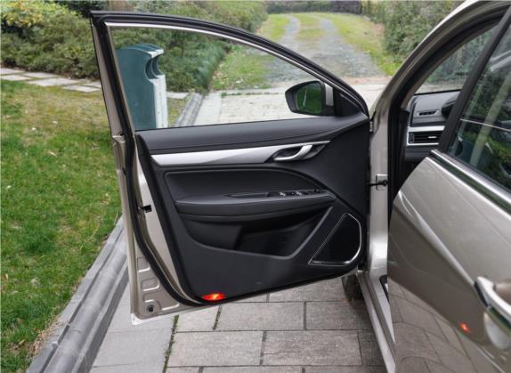 帝豪 2018款 1.5L CVT尊贵型 车厢座椅   前门板