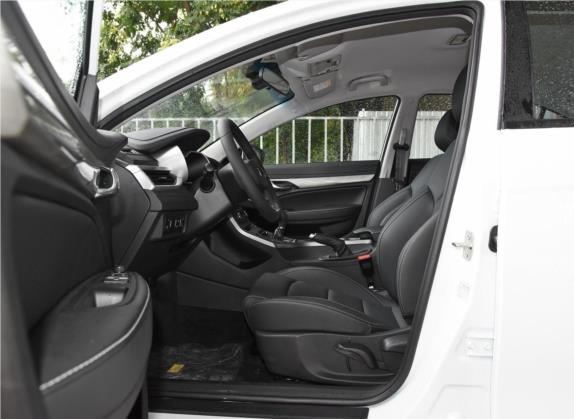 帝豪 2019款 领军版 1.5L 手动豪华型 国V 车厢座椅   前排空间