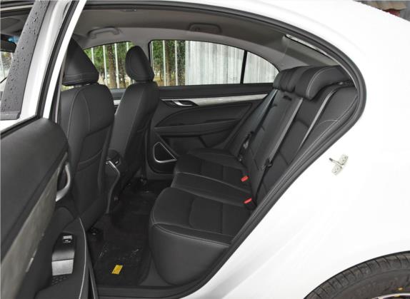 帝豪 2019款 领军版 1.5L 手动豪华型 国V 车厢座椅   后排空间