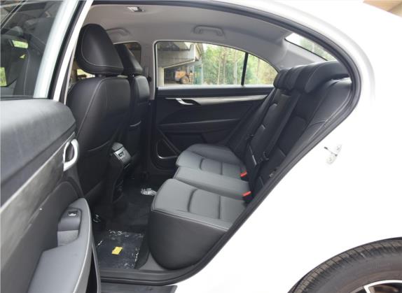帝豪 2019款 领军版 1.5L CVT豪华型 国V 车厢座椅   后排空间