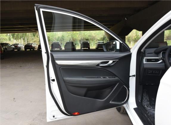 帝豪 2019款 领军版 1.5L CVT豪华型 国V 车厢座椅   前门板