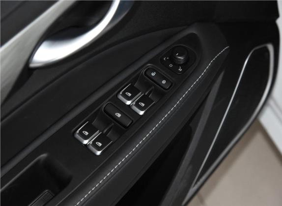 帝豪 2019款 领军版 1.5L CVT豪华型 国VI 车厢座椅   门窗控制