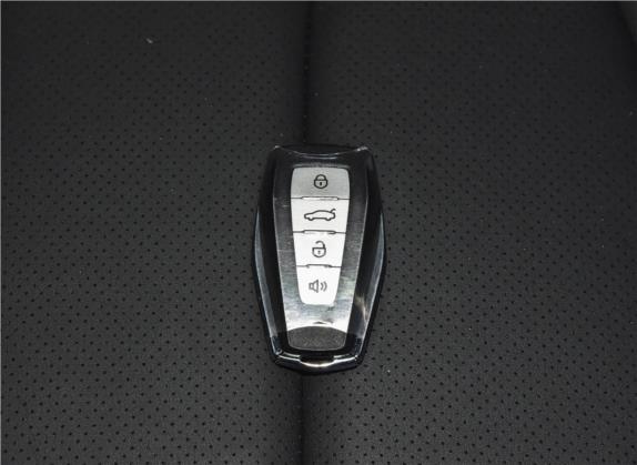 帝豪 2019款 领军版 1.5L 手动向上亚运版 国VI 其他细节类   钥匙